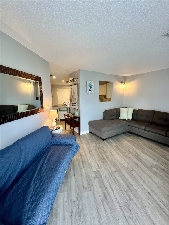 3 Capella Street S
