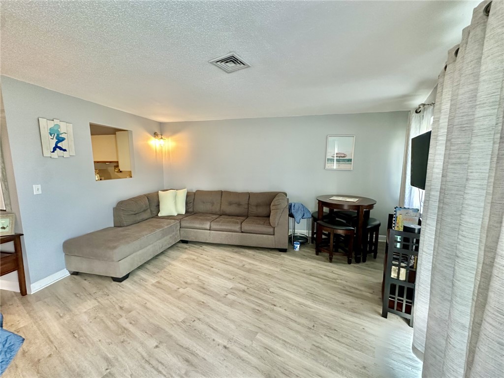 3 Capella Street S