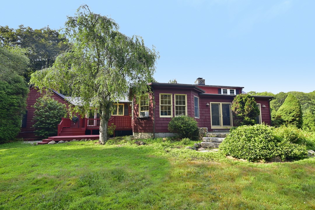 50 Roberts Way