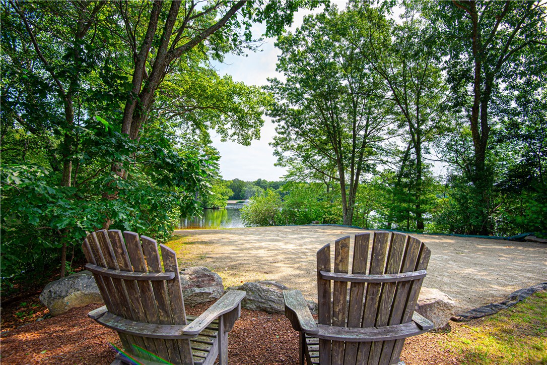 97 Farnum Pike 7