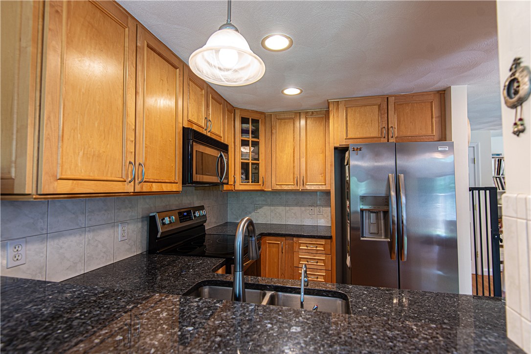 97 Farnum Pike 7