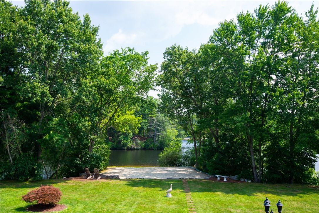 97 Farnum Pike 7