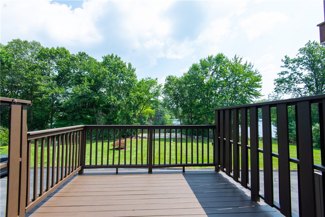 97 Farnum Pike 7