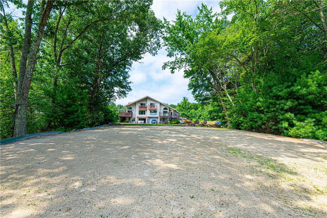 97 Farnum Pike 7