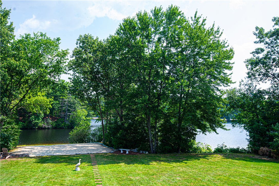 97 Farnum Pike 7