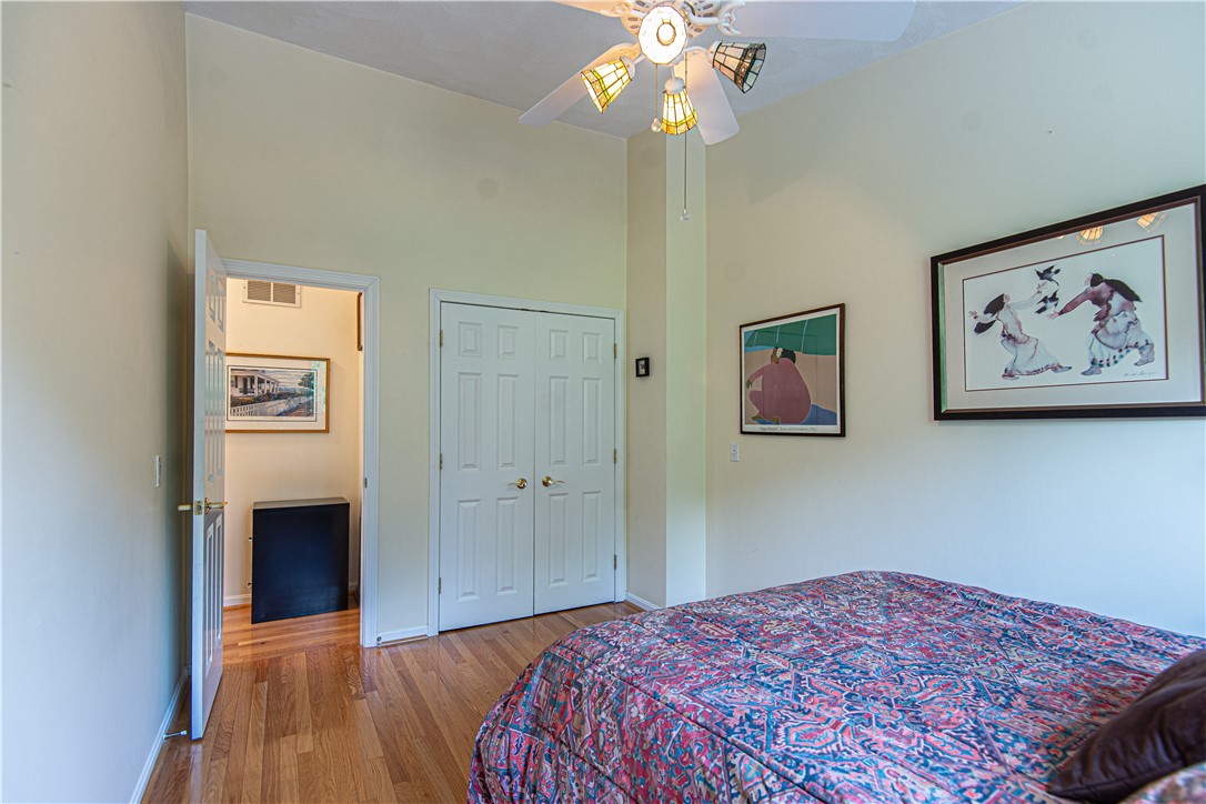 97 Farnum Pike 7