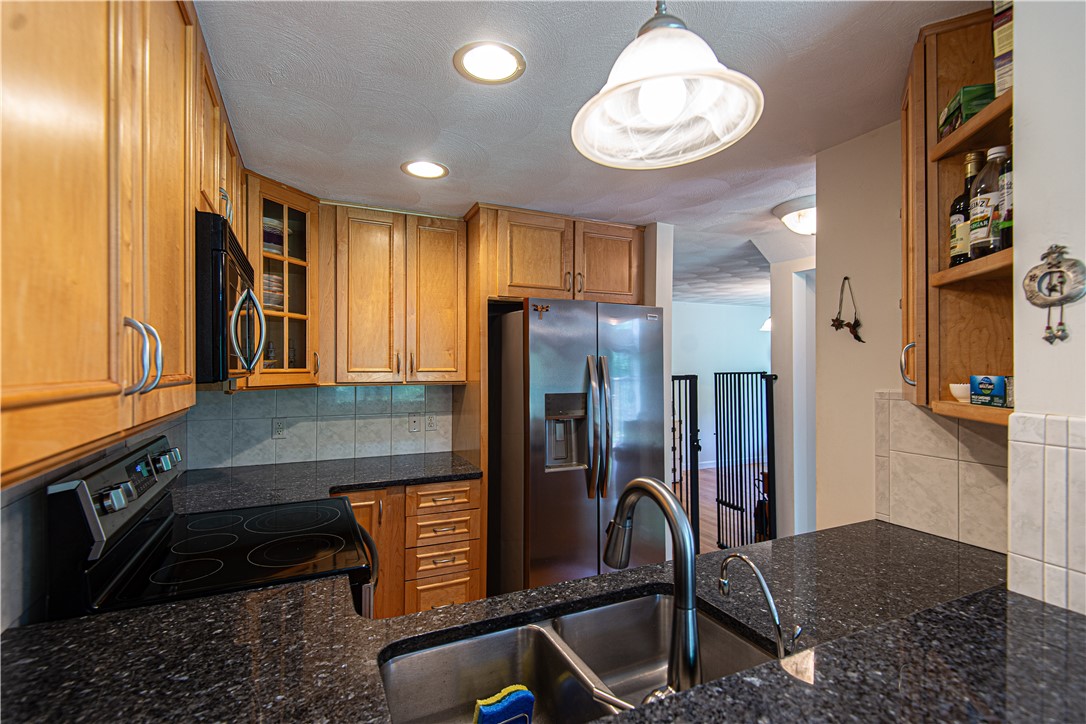97 Farnum Pike 7