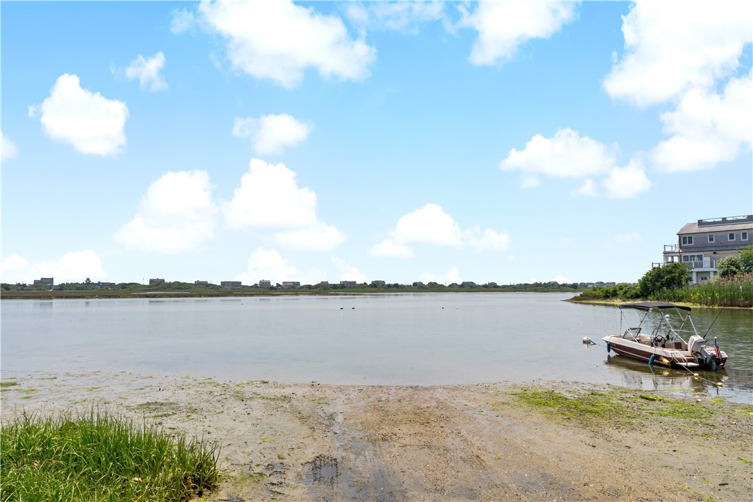 39 Salt Pond Way
