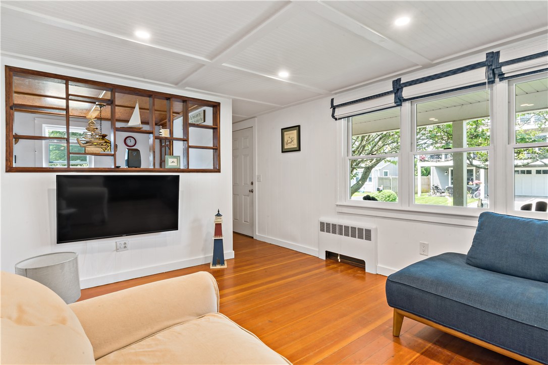 39 Salt Pond Way