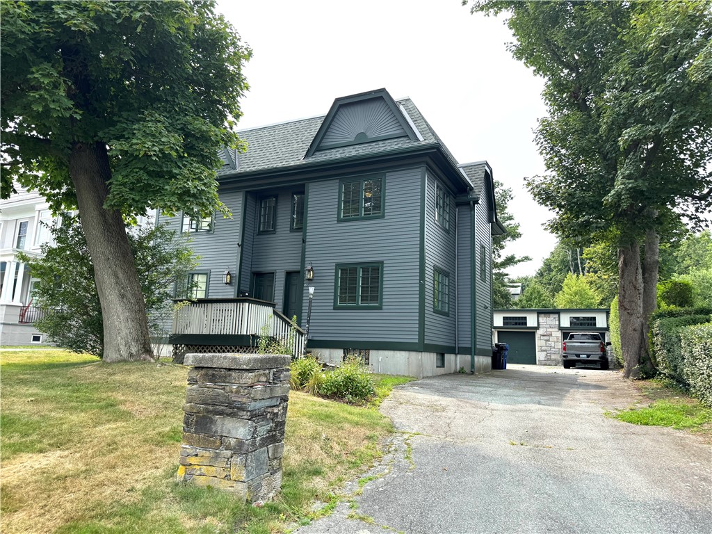 87 Roseneath Avenue A