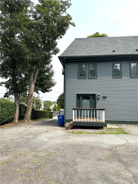 87 Roseneath Avenue A