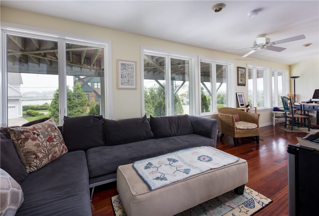 6 Dunes Road