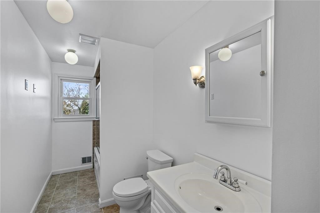 16 Pocahontas Drive Drive