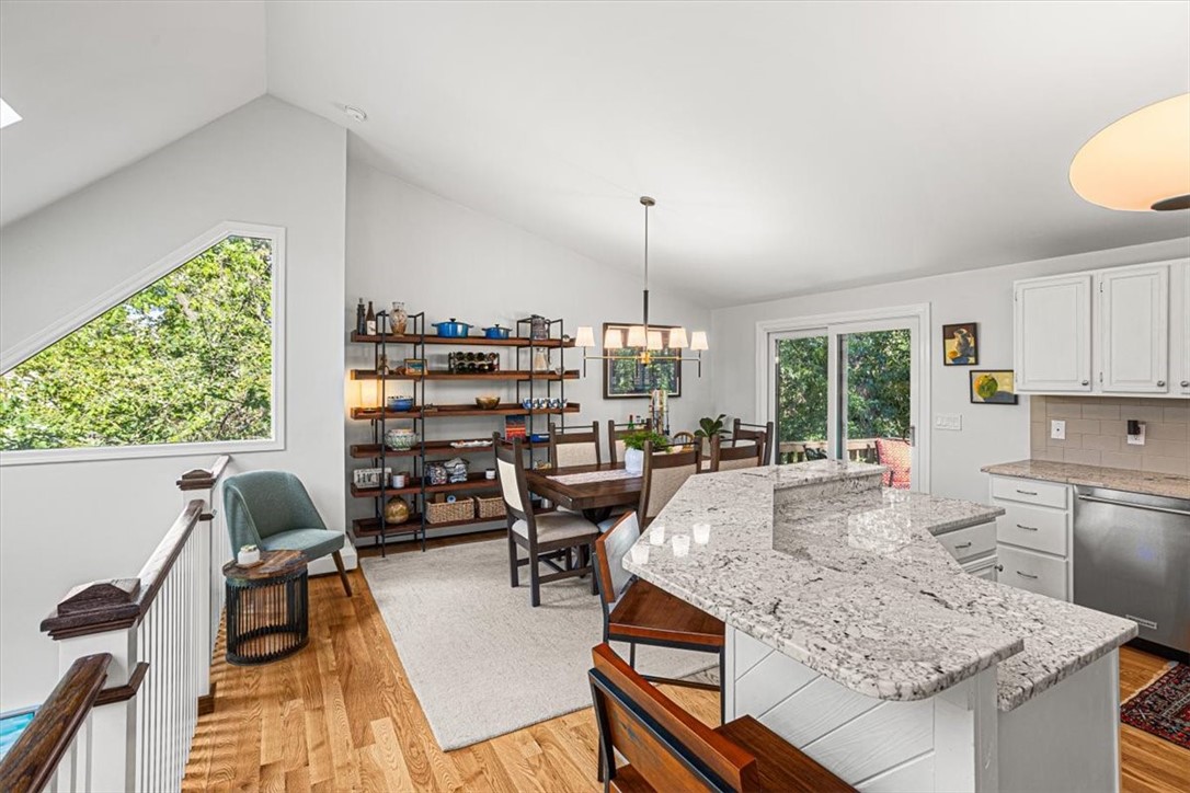 186 North Country Club Drive