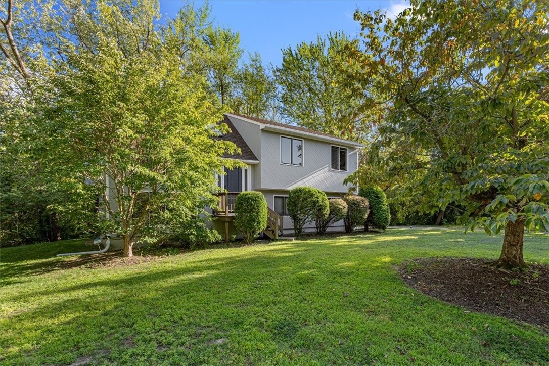 186 North Country Club Drive