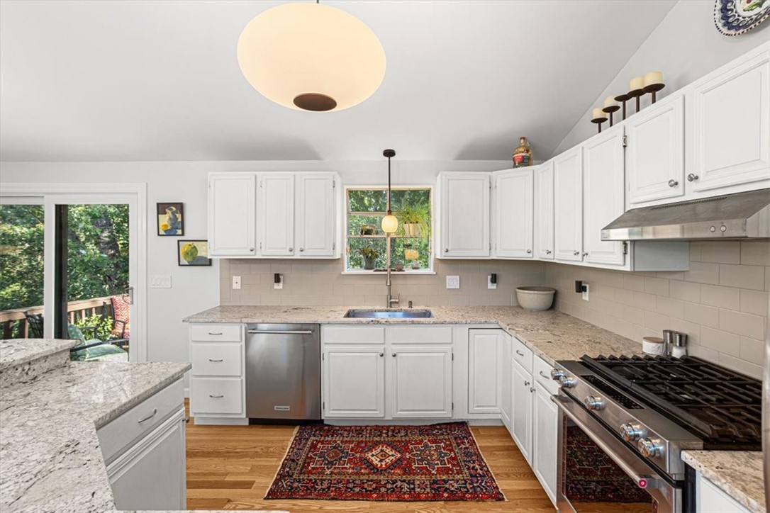 186 North Country Club Drive