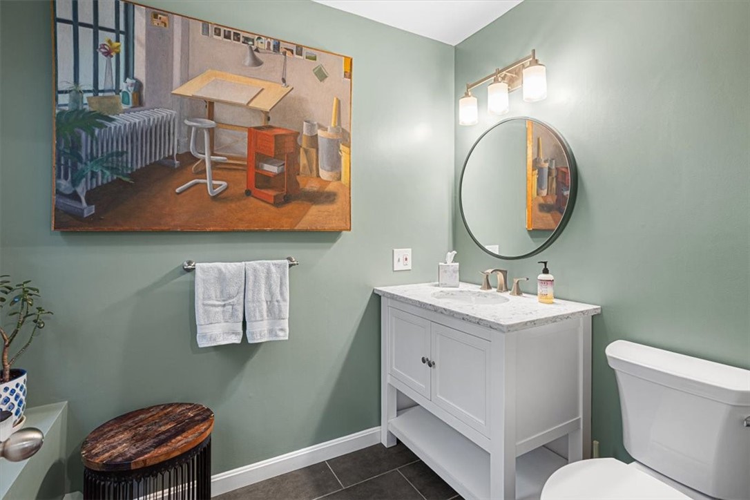 186 North Country Club Drive