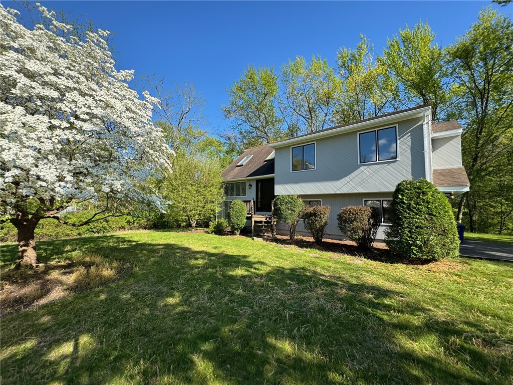 186 North Country Club Drive