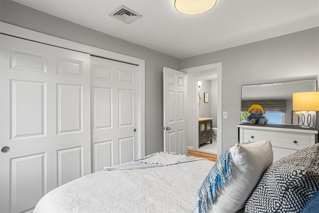 186 North Country Club Drive