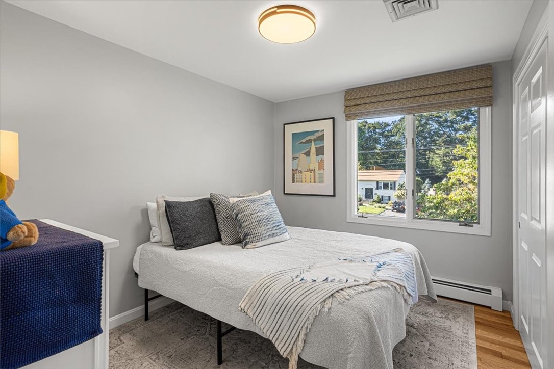 186 North Country Club Drive