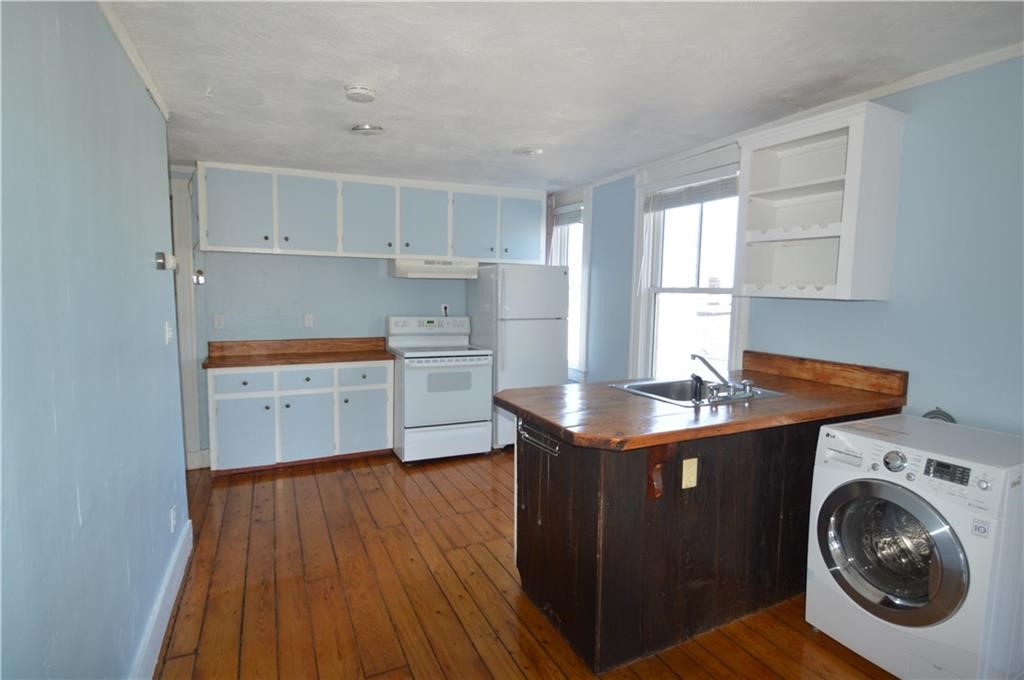 235 Spring Street 4