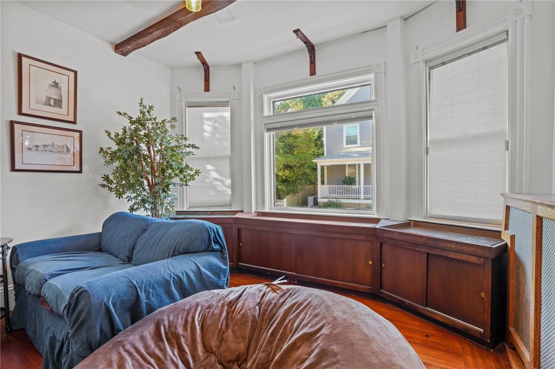 28 Rhode Island Avenue