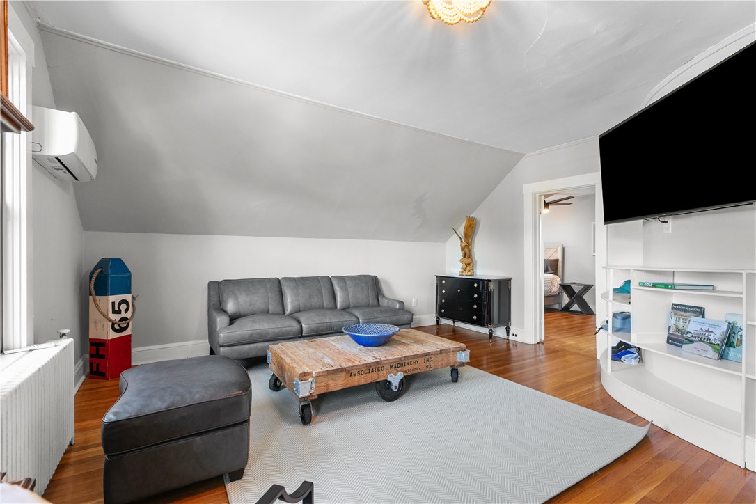 39 Powel Avenue 2