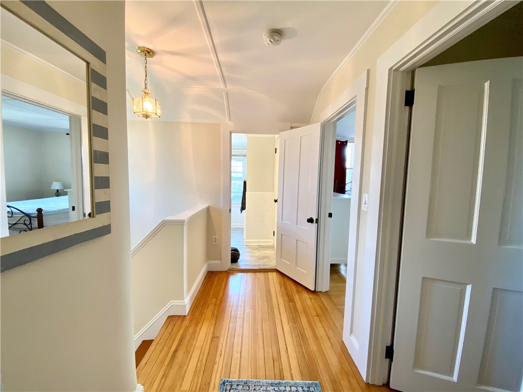 8 Morton Avenue
