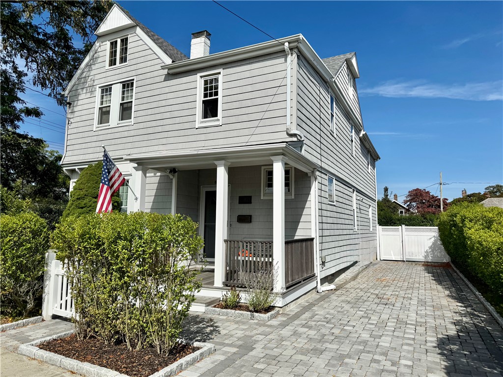 8 Morton Avenue