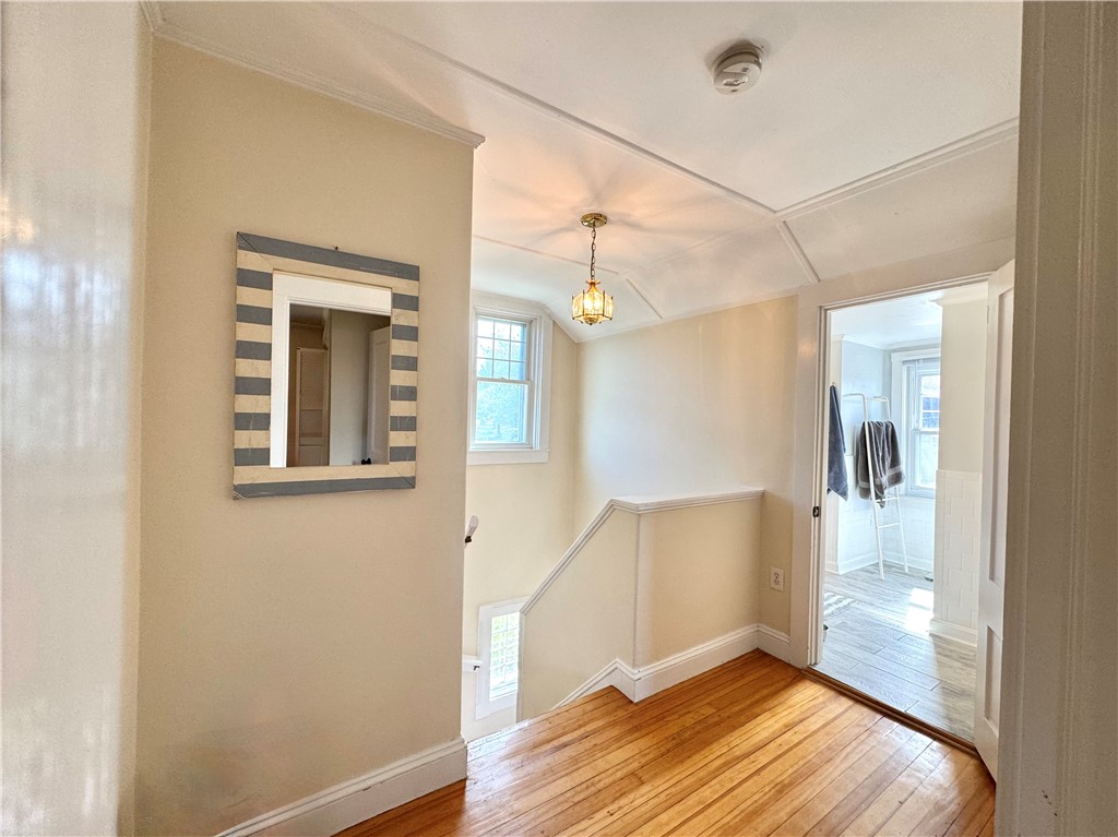 8 Morton Avenue