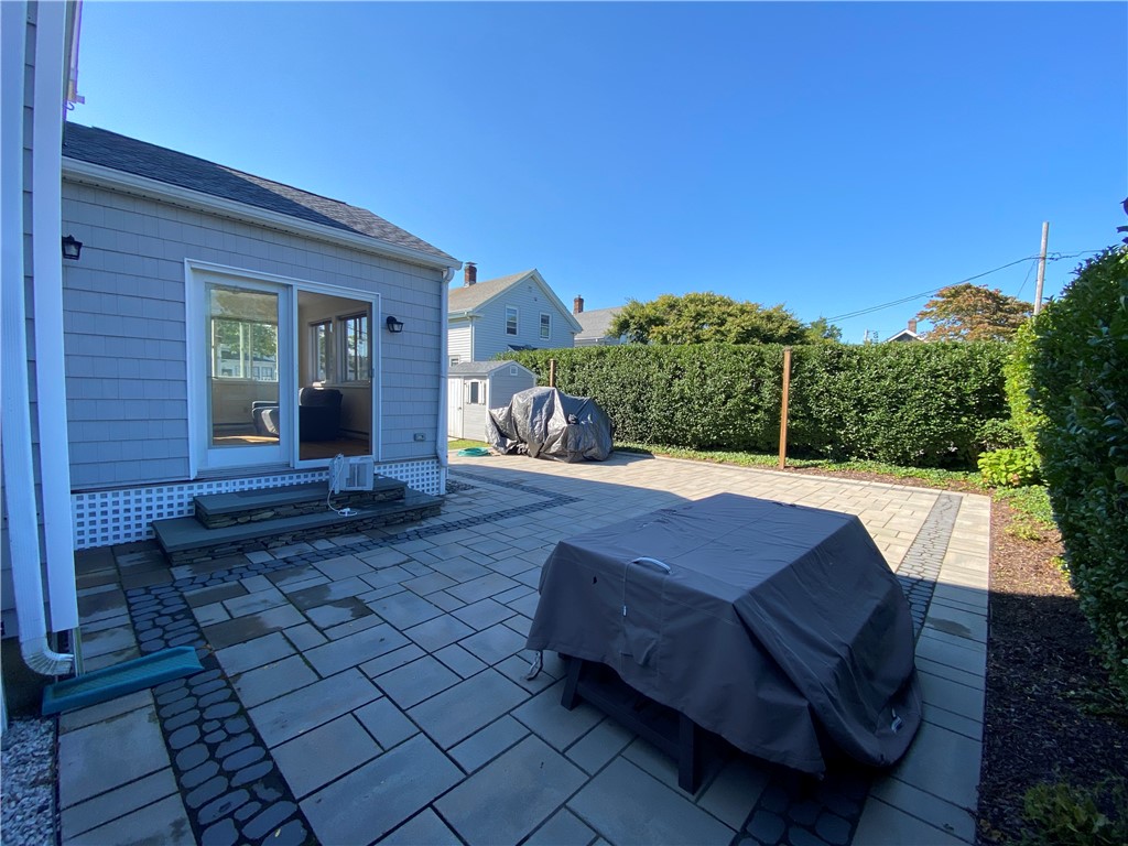 8 Morton Avenue