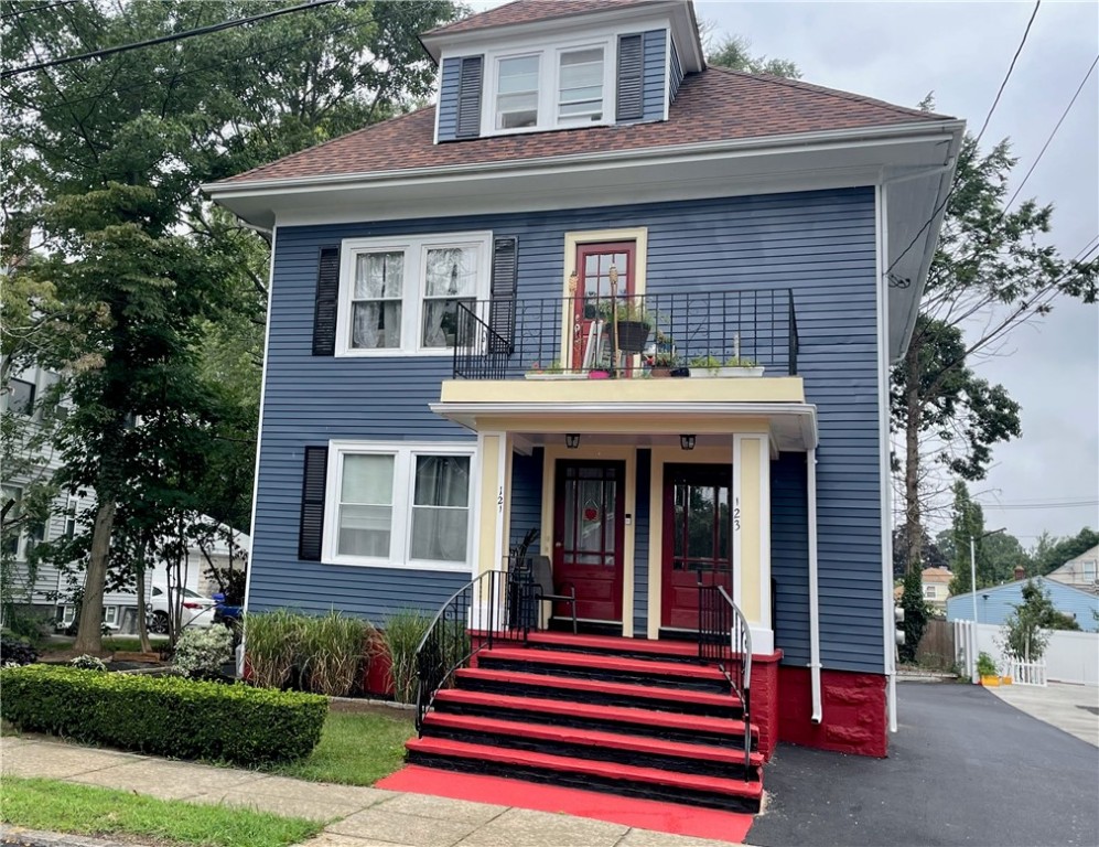 121 Rutherglen Avenue