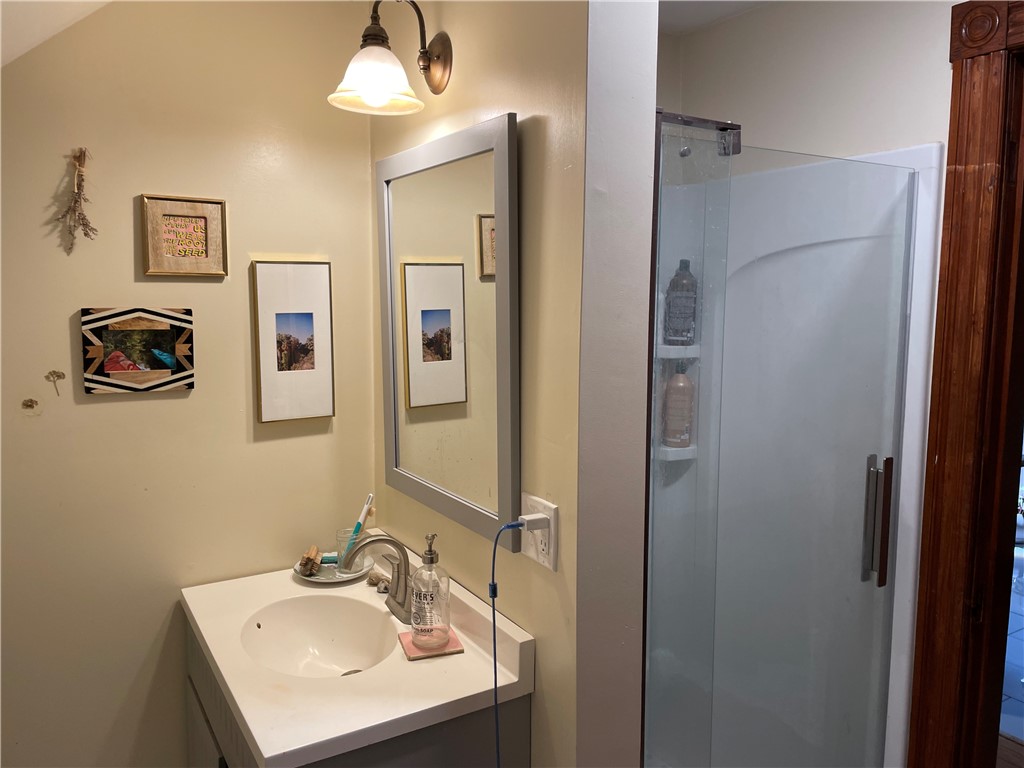 121 Rutherglen Avenue