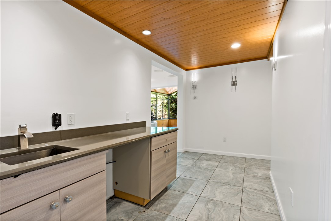 94 Spindrift Street