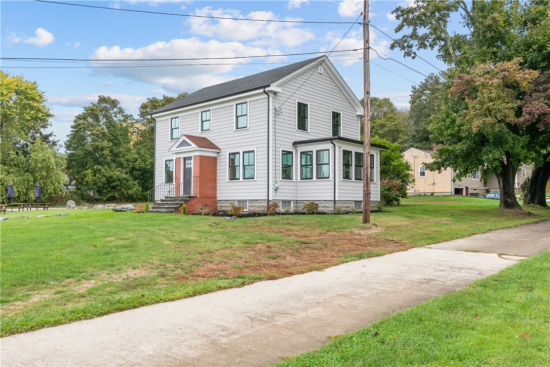 1330 West Main Road