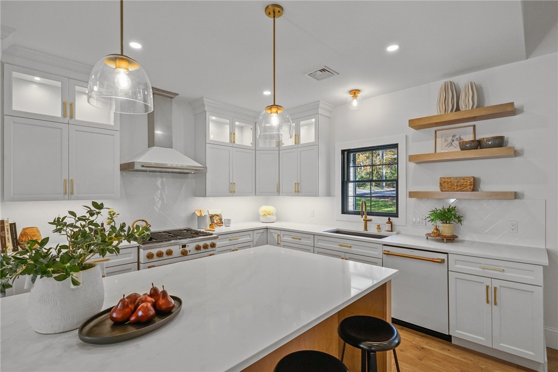 1708 Ministerial Road