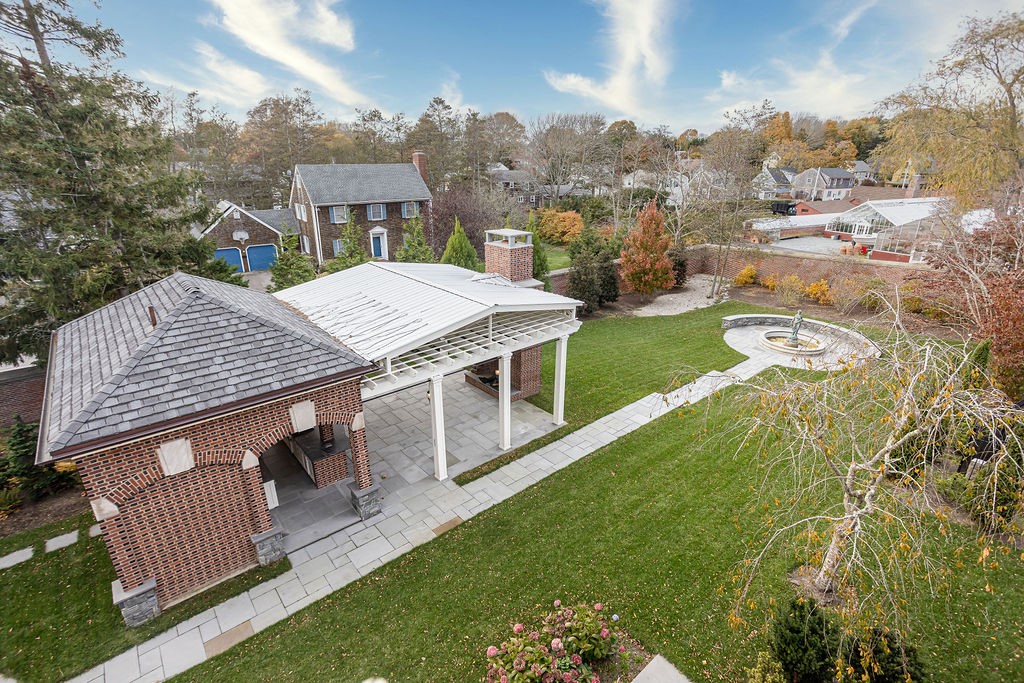 63 Coggeshall Avenue