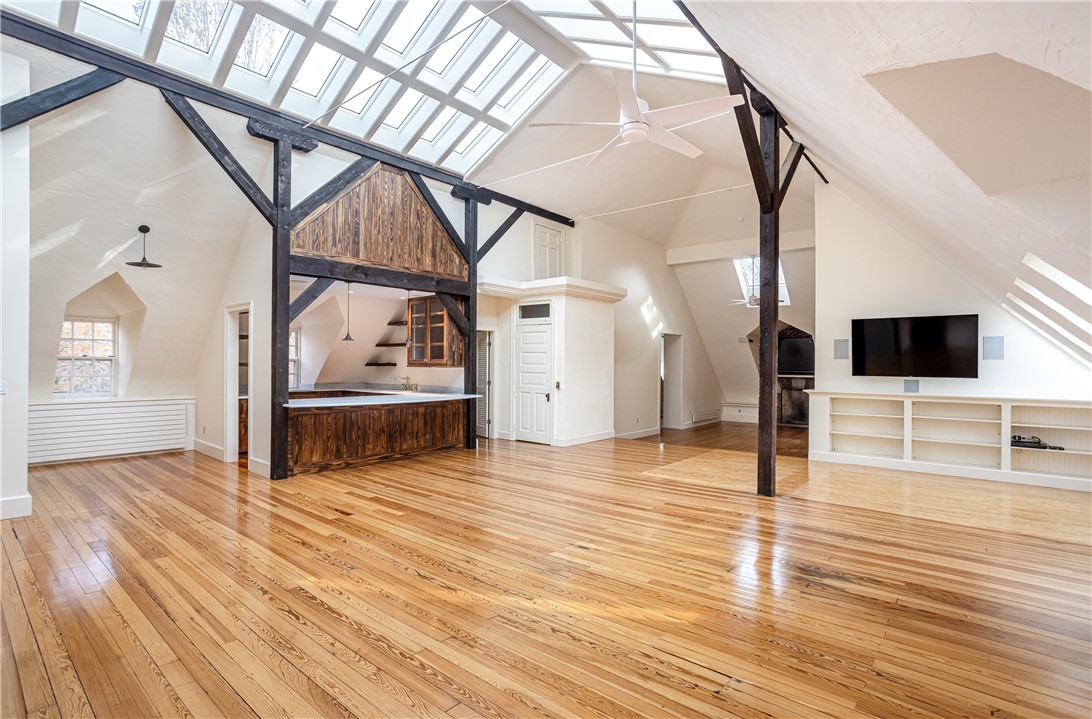 63 Coggeshall Avenue