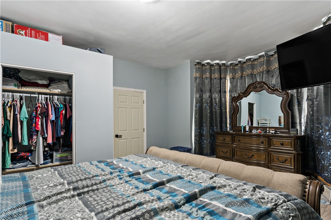 222 Carrington Avenue