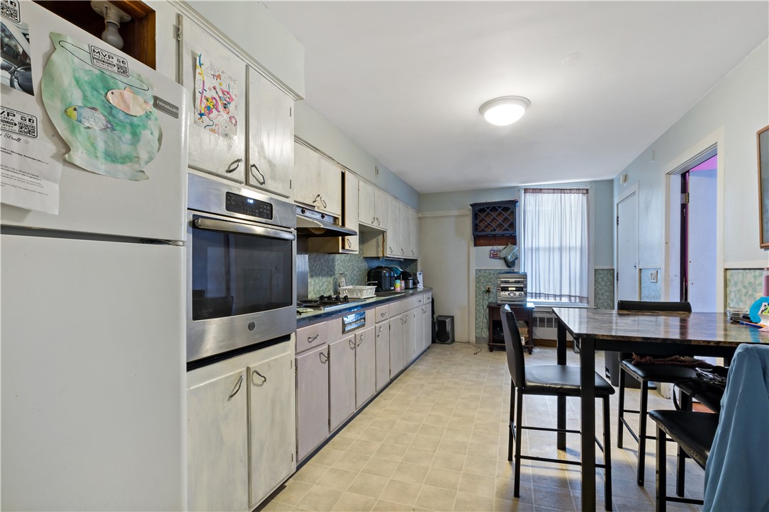 222 Carrington Avenue