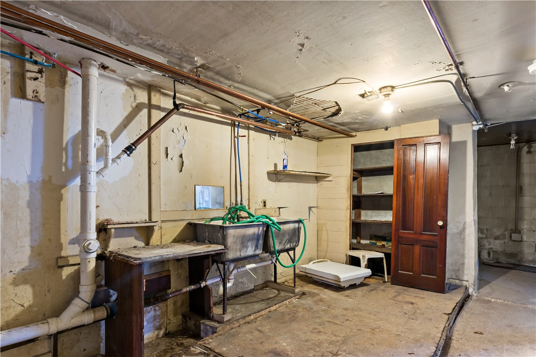 222 Carrington Avenue