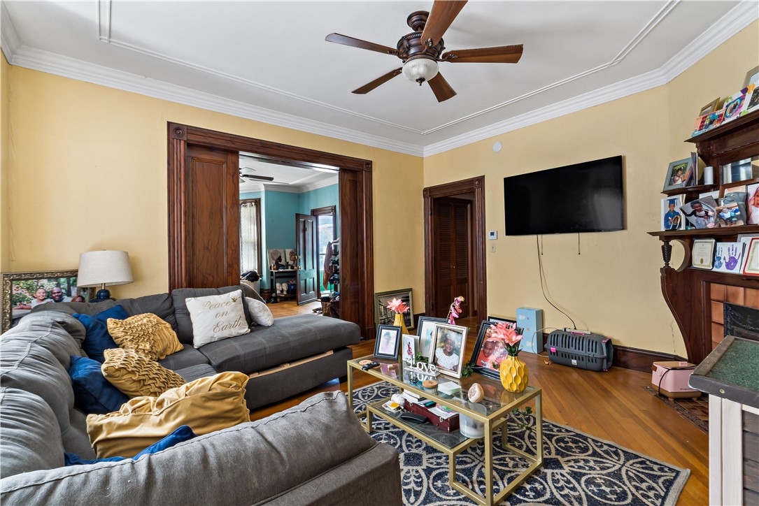 222 Carrington Avenue