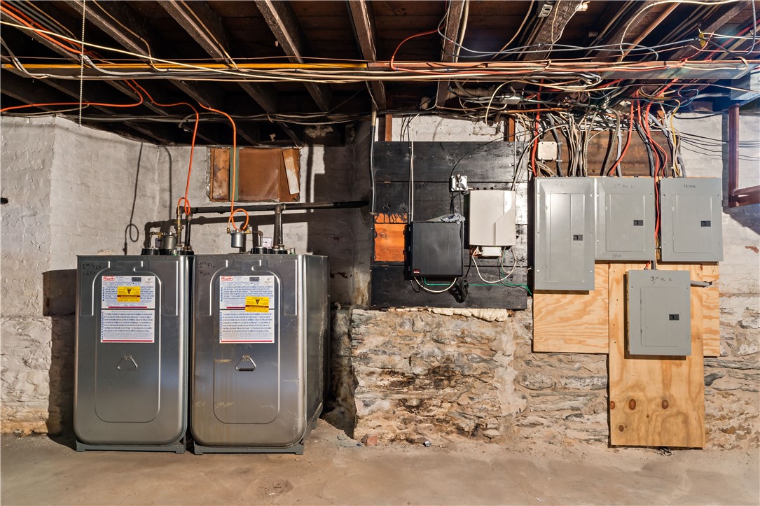 222 Carrington Avenue