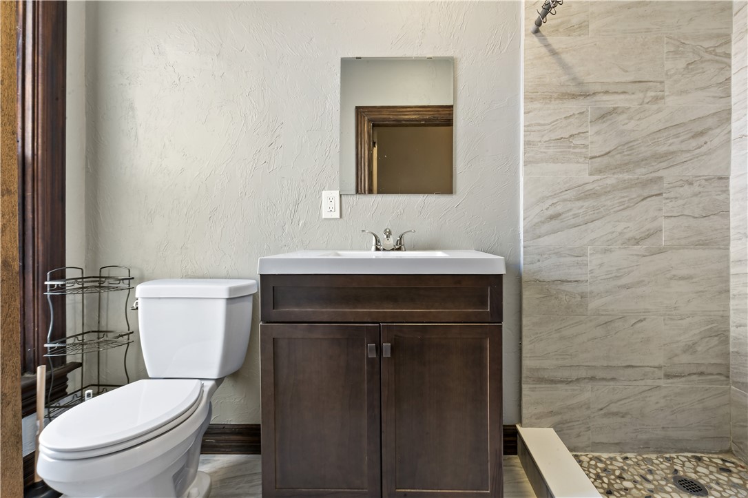 222 Carrington Avenue