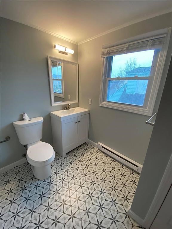 32 Middleton Avenue W