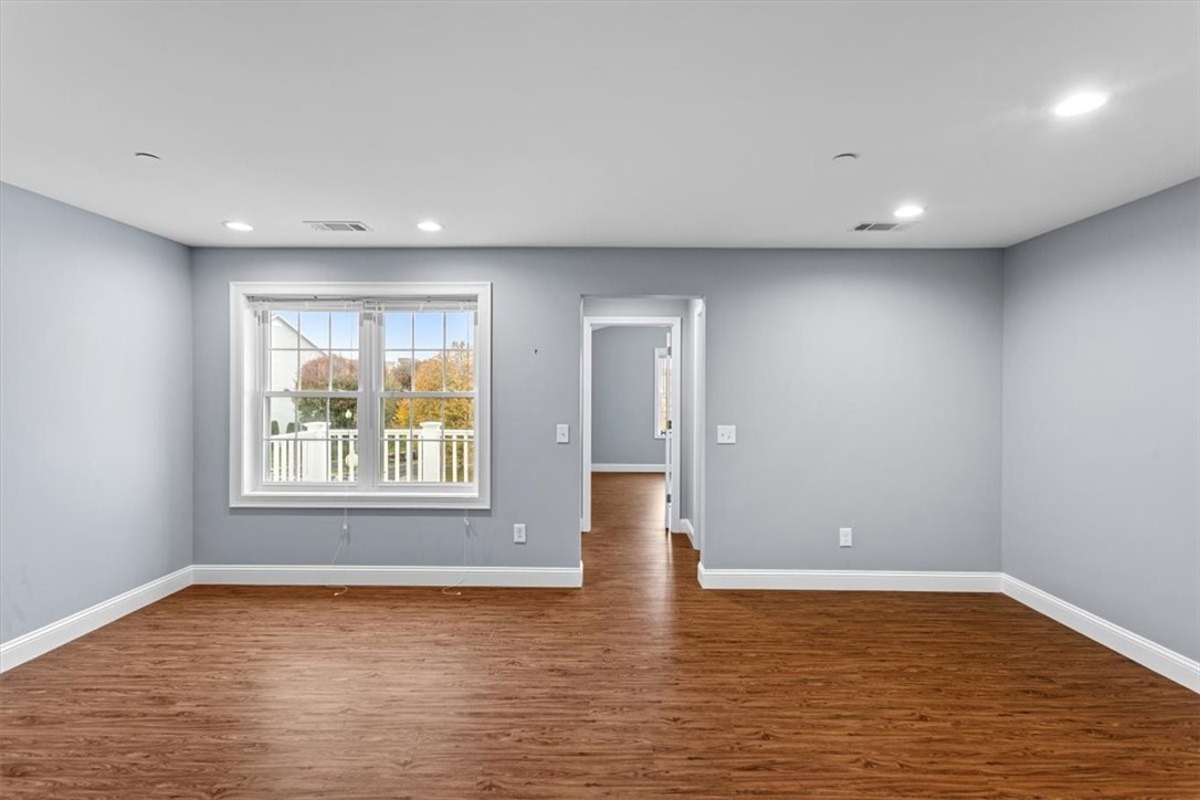 60 Saw Mill Drive 307