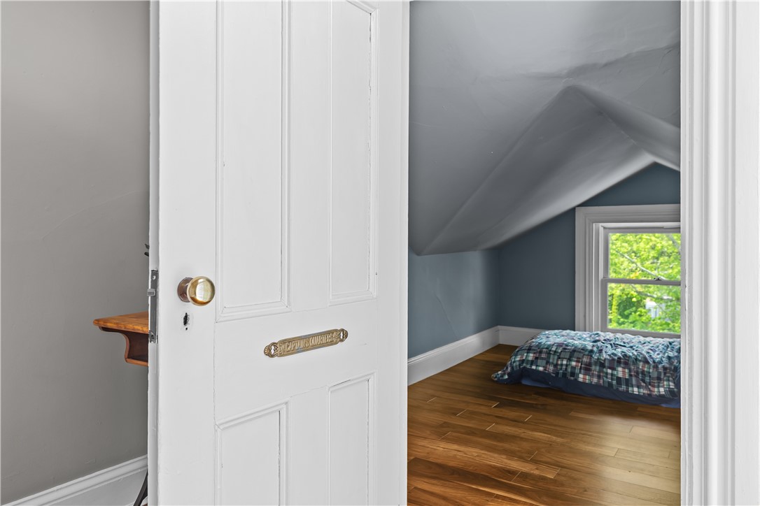 4 Red Cross Avenue 4