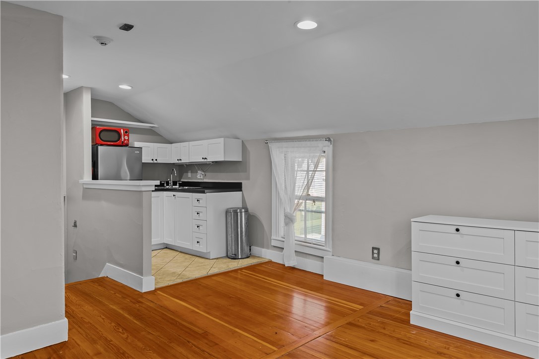 4 Red Cross Avenue 4