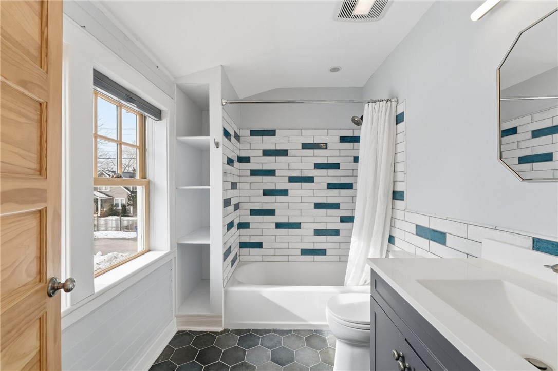 65 Columbia Heights Oval Circle