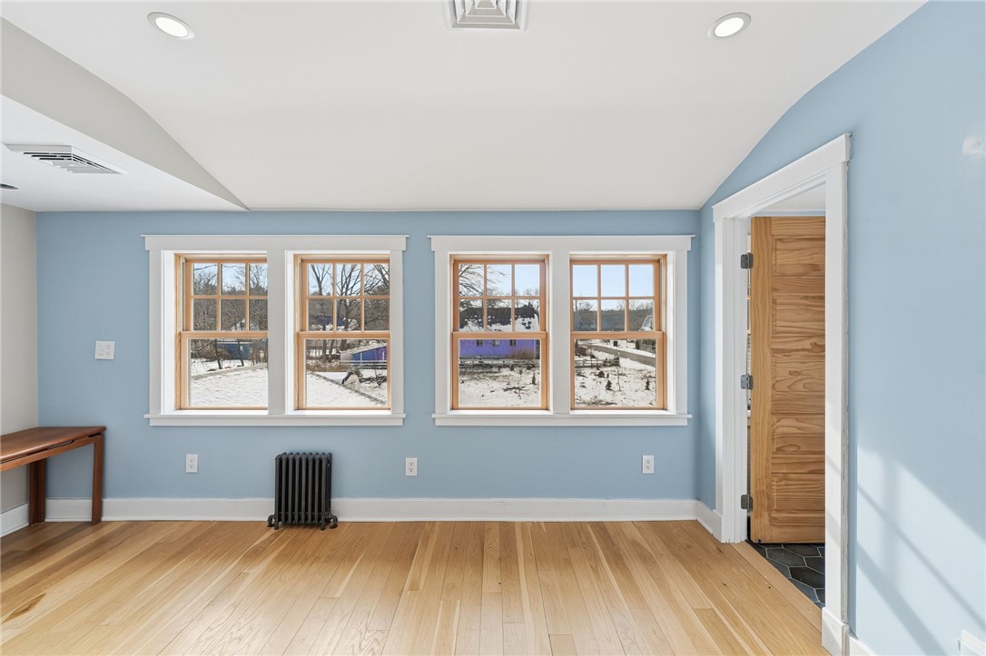 65 Columbia Heights Oval Circle